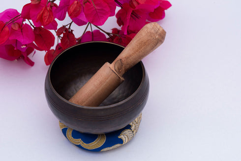 Hand-Hammered Dotted Singing Bowl | 4inch singing bowl